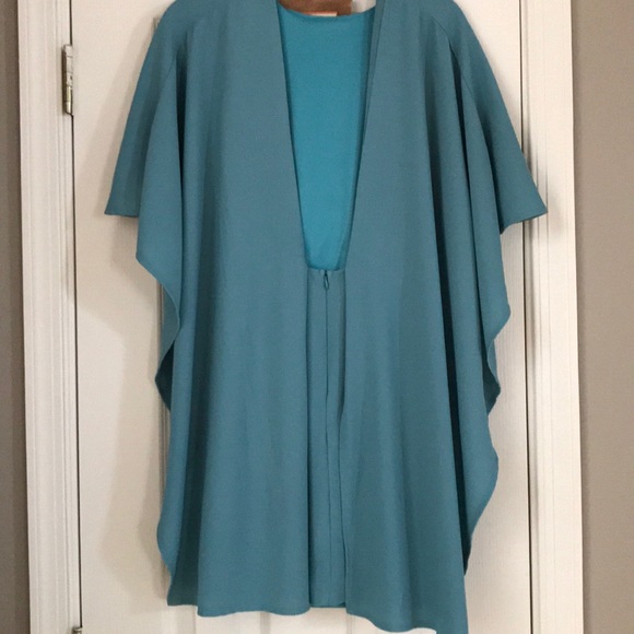 Lulus backless SEAFOAM GREEN cape dress, sz. s - Picture 4 of 8